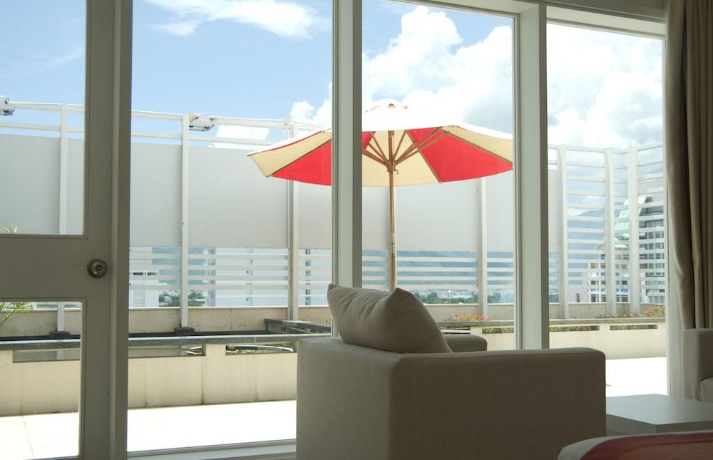 Nhi Phi Hotel Nha Trang Kültér fotó