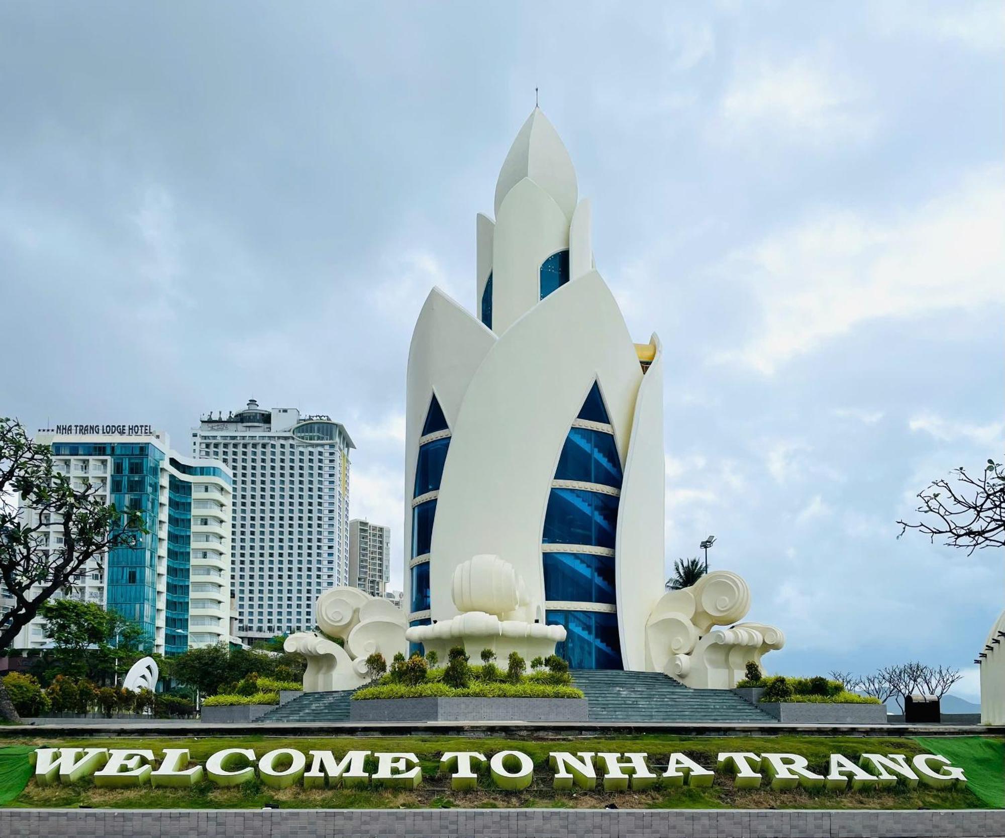 Nhi Phi Hotel Nha Trang Kültér fotó