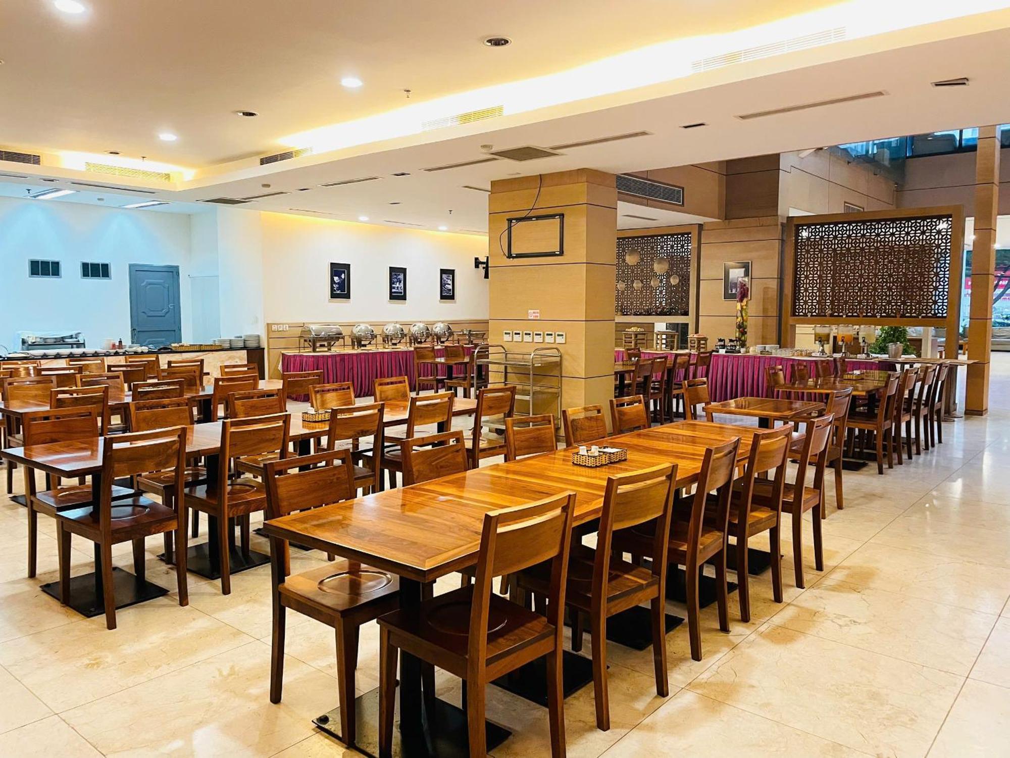 Nhi Phi Hotel Nha Trang Kültér fotó